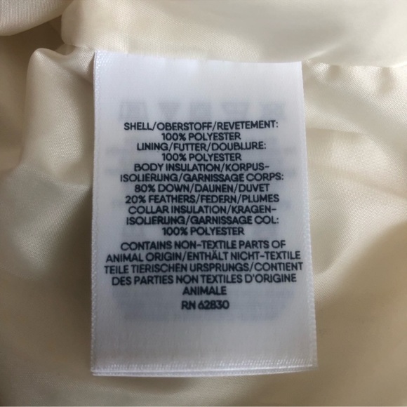 Lands’ End Puffer Vest - Picture 6 of 7